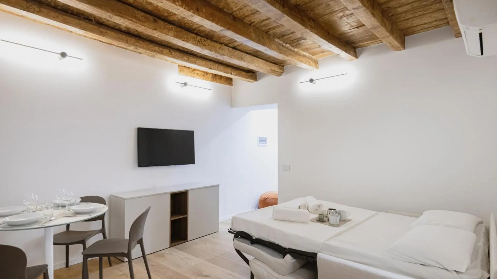 Apartment Ferienwohnung Easylife - Esclusivo Con Terrazzo A P.Ta Venezia Mailand